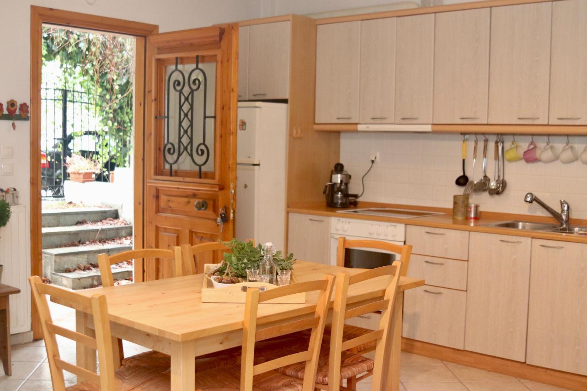 Tradiotional House Lejlighed Metamorfosi  Eksteriør billede