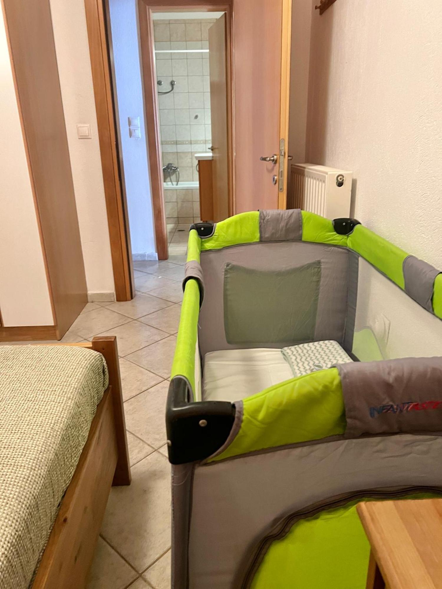 Tradiotional House Lejlighed Metamorfosi  Eksteriør billede